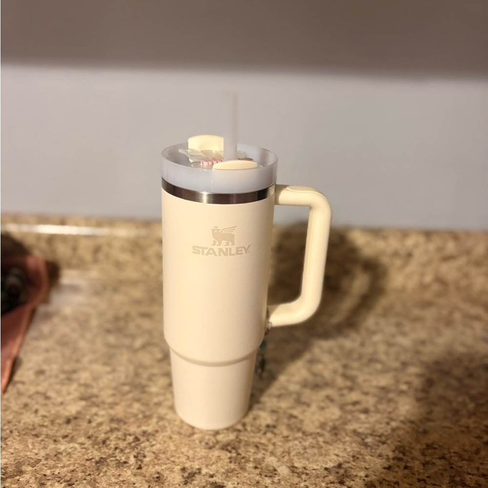 Stanley Beige Insulated Mug with Handle